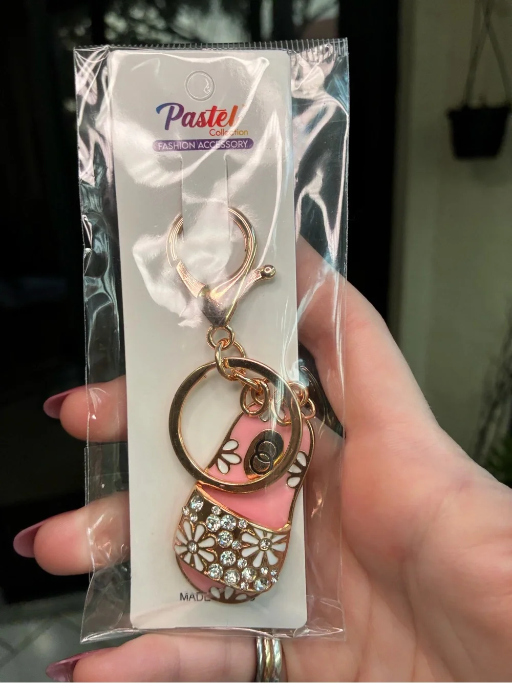 Pastel Collection NWT Rhinestone High Heel Shoe Keychain Gold Tone Pink